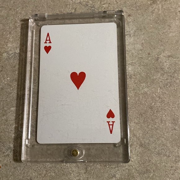 Givenchy Authentic Vin. Blk Leather Bi-fold Wallet & RARE playing card - Picture 3 of 7